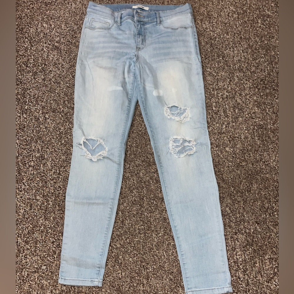 Refuge Ripped Light Wash Jeans Skinny